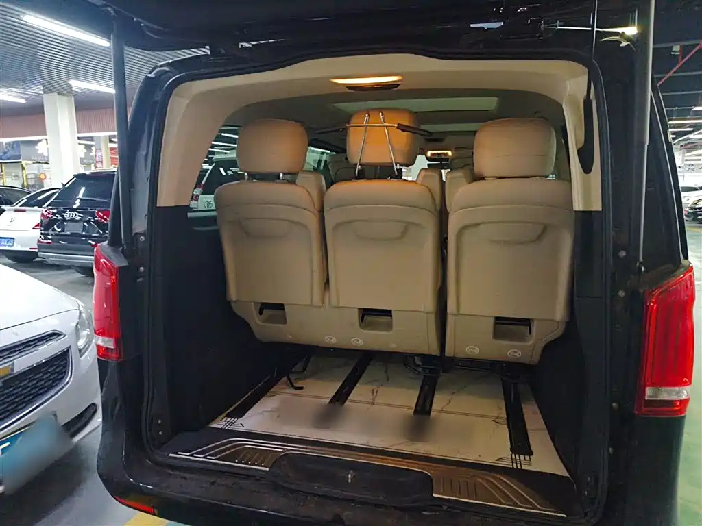 Mercedes-Benz V-Class 2022 V 260 L Long Wheelbase Prestige Edition фото 9