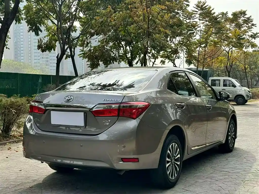 Toyota Corolla 2018 1.2T S-CVT GL-i Smart Shine Edition фото 24