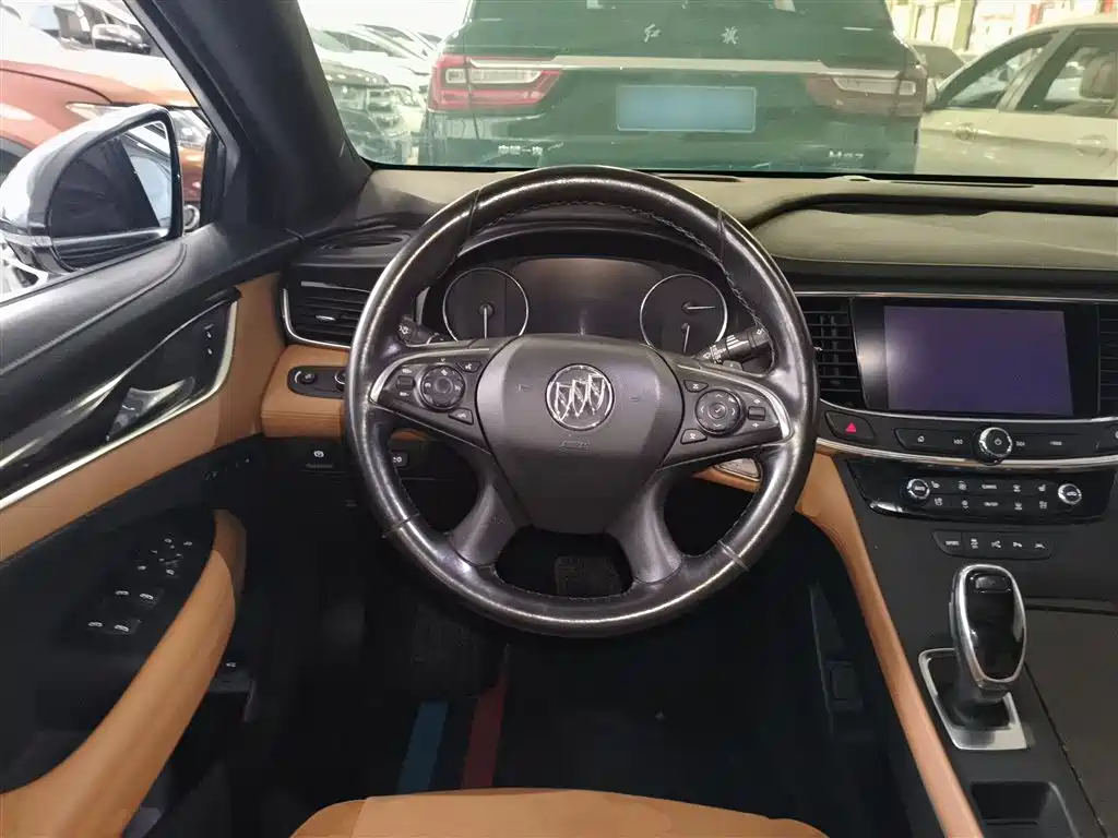 Buick LaCrosse 2018 Model 20T Luxury Edition фото 11