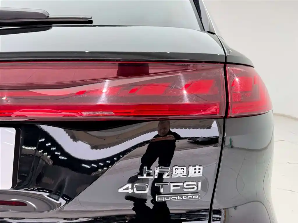Audi Q6 2023 40 TFSI quattro Cloud View Yulin Package фото 10