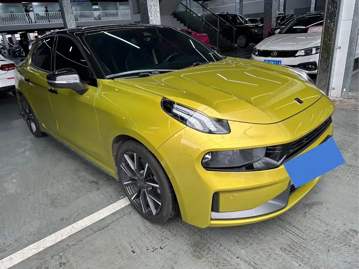 Lynk & Co 03 2021 03+ 2.0TD Auto Performance Package Edition фото 3