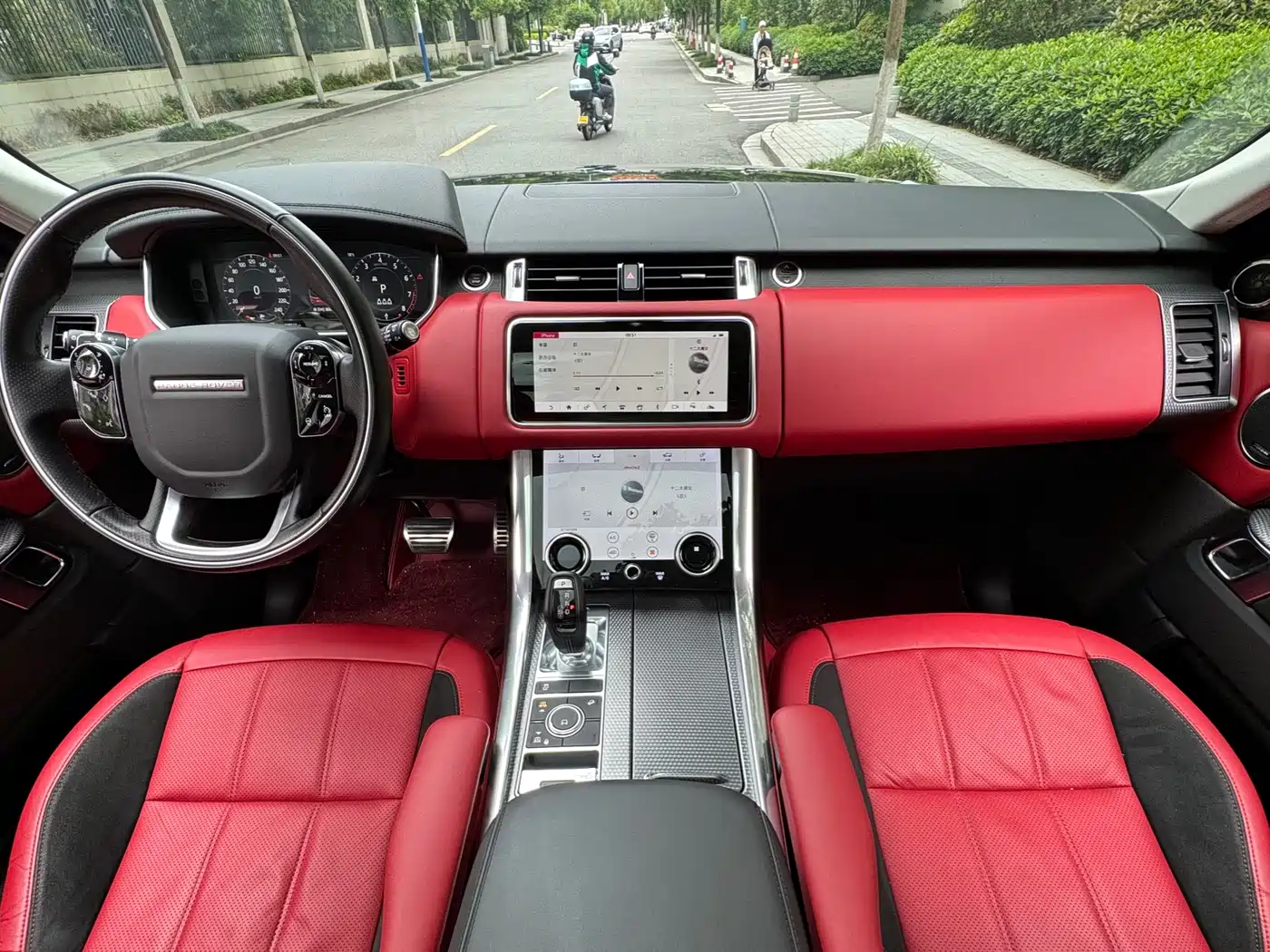 Land Rover Range Rover Sport 2021 3.0 L6 Gloss Black Edition фото 8