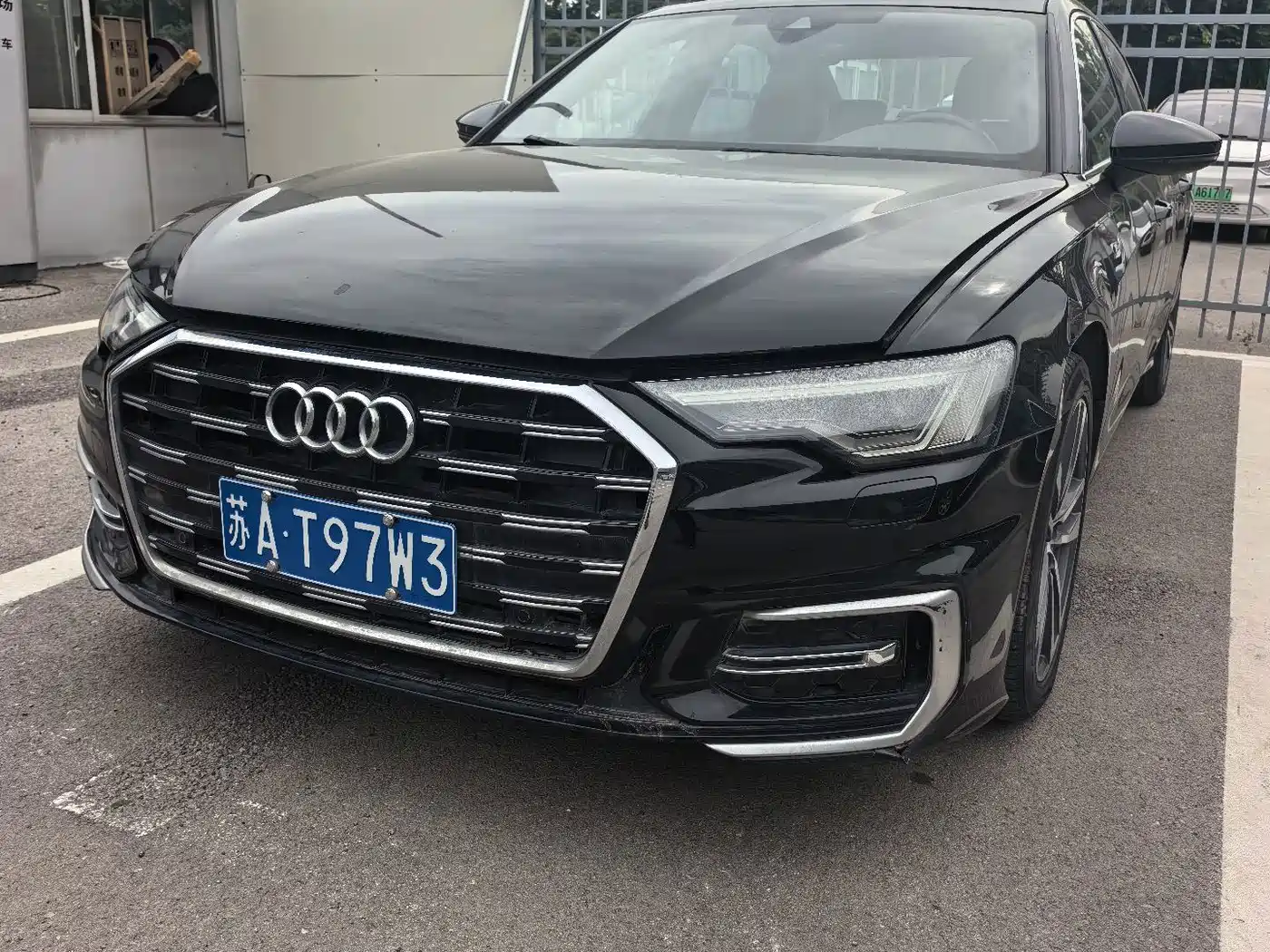 Фото 1 - Audi A6L