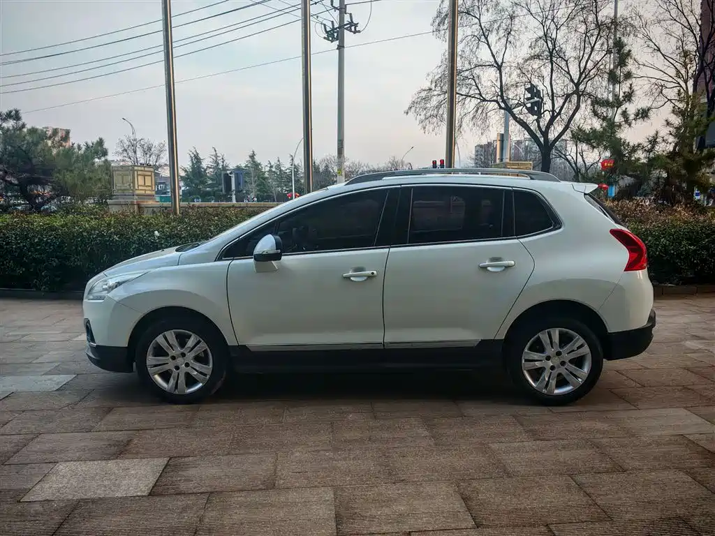 Peugeot 3008 2015 1.6THP Automatic Classic Edition фото 15