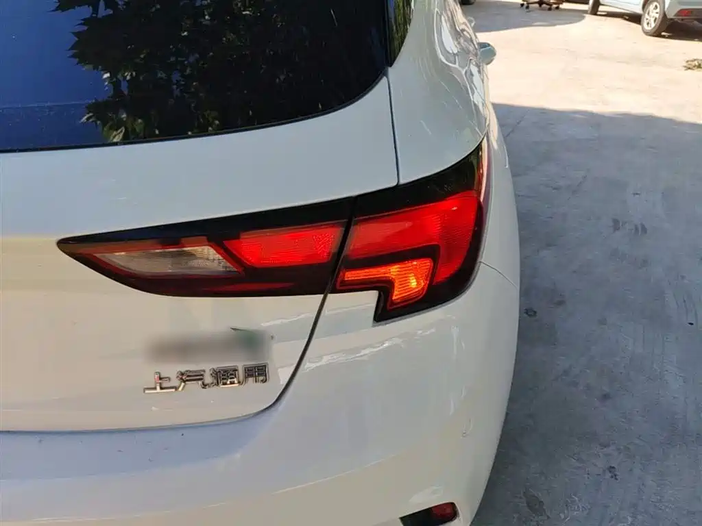 Buick Verano 2016 Hatchback GS 20T DCT Passion Sport фото 8