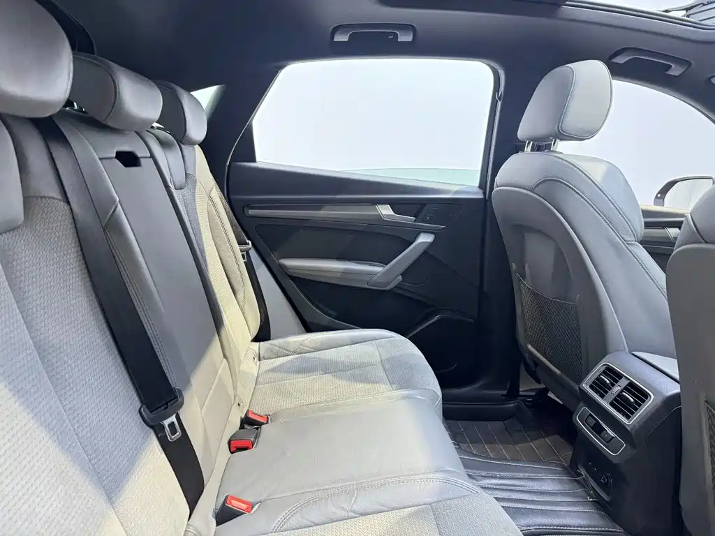 Audi Q5L Sportback 2023 2022 40 TFSI Luxury