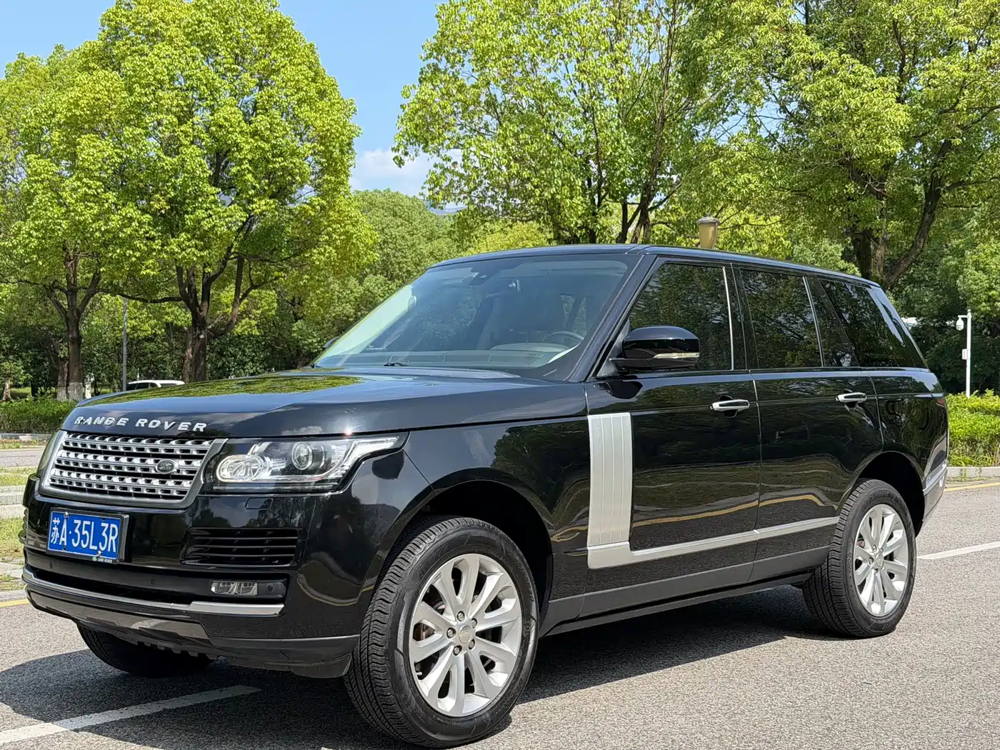 Фото 1 - Land Rover Range Rover