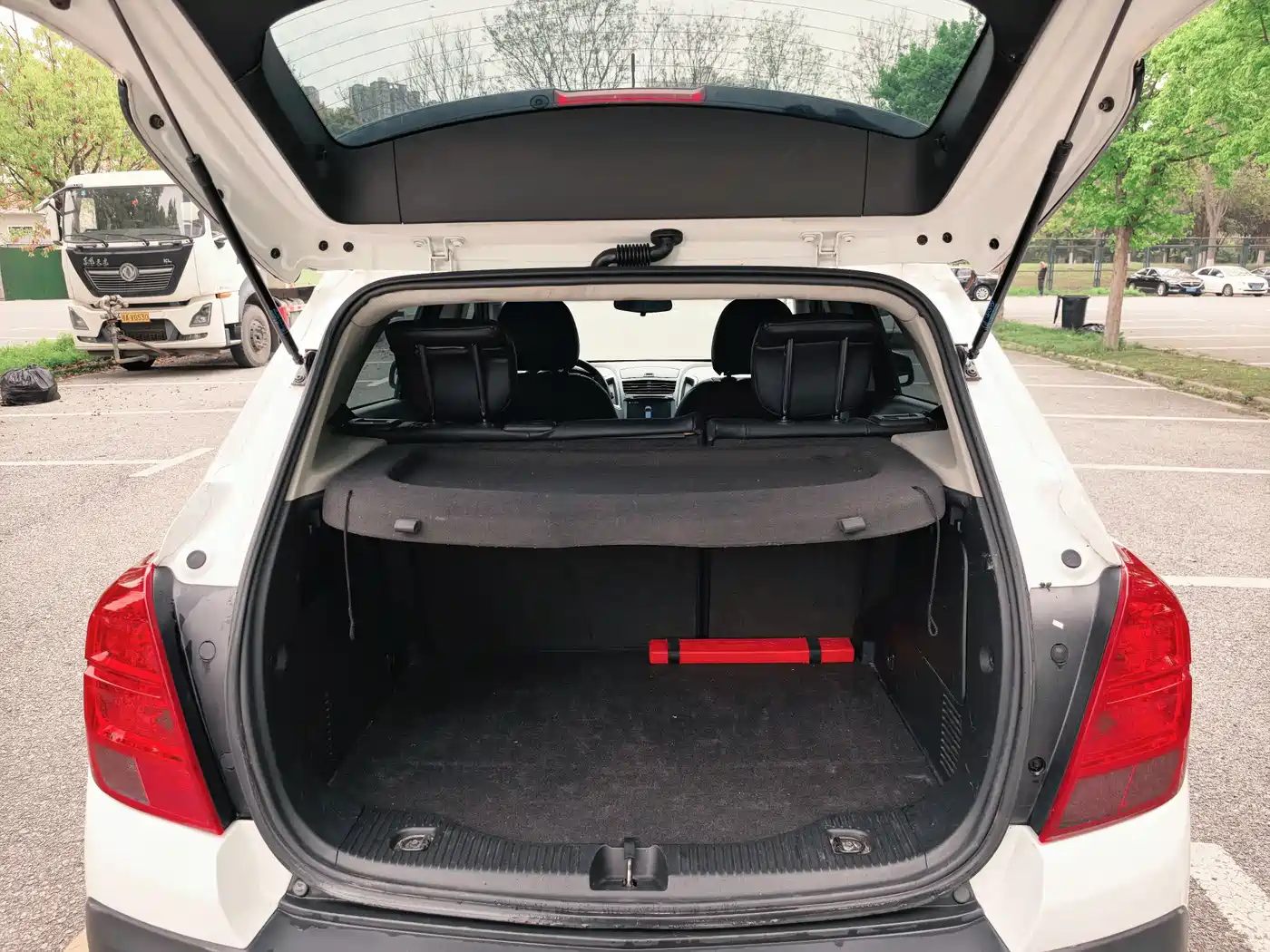 Chevrolet Trax 2016 1.4T Automatic 2WD Comfort Sunroof Edition фото 22