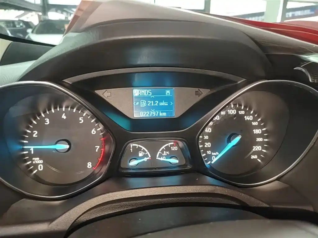 Ford Kuga 2019 2019 EcoBoost 180 2WD Platinum Wing Edition China VI