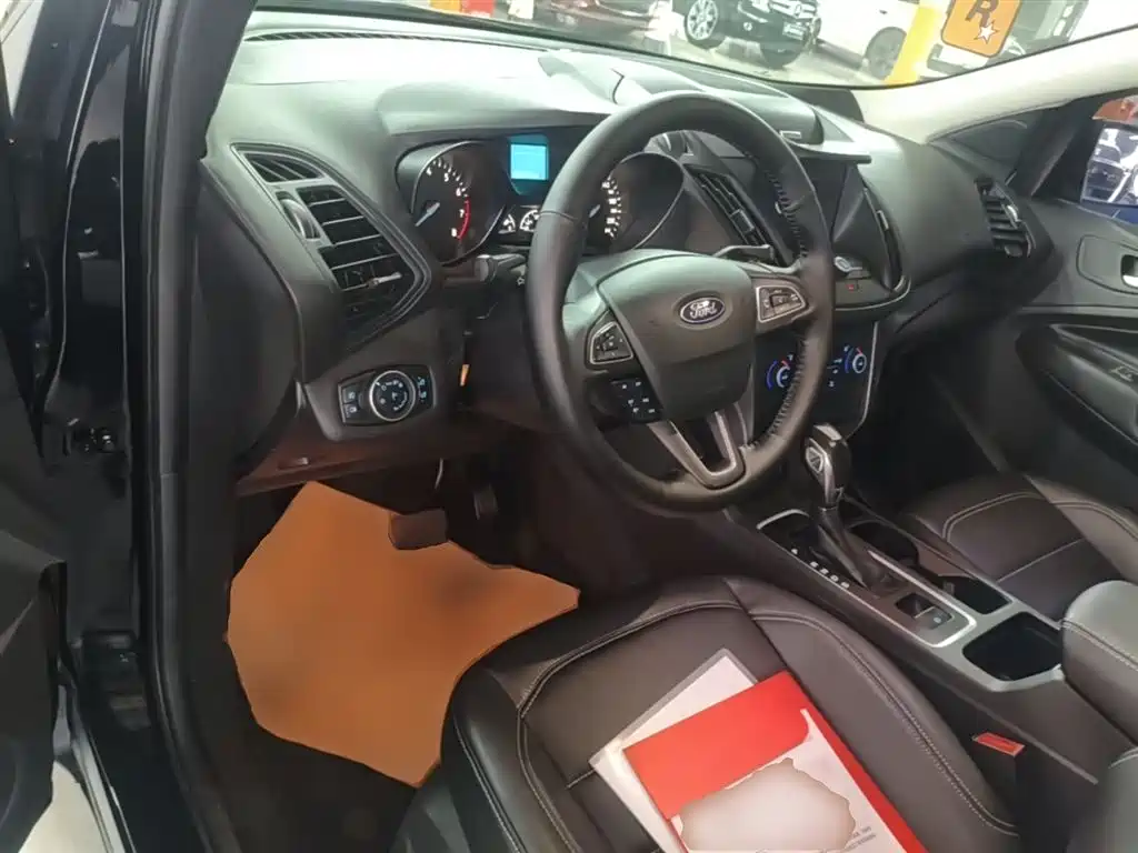 Ford Kuga 2019 2019 EcoBoost 180 2WD Platinum Wing Edition China VI