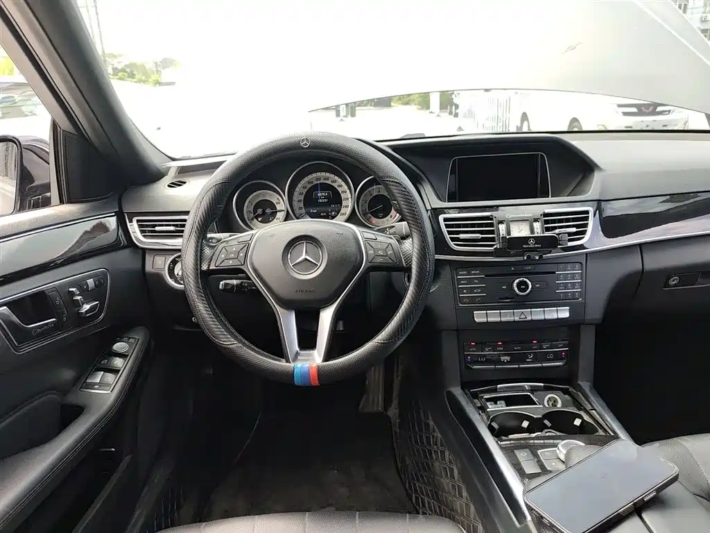 Mercedes-Benz E-Class 2015 Facelift E 260 L Sport фото 11