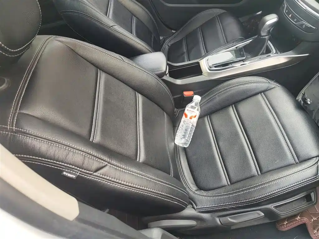 Peugeot 408 2016 1.6T Automatic Luxury Edition фото 25