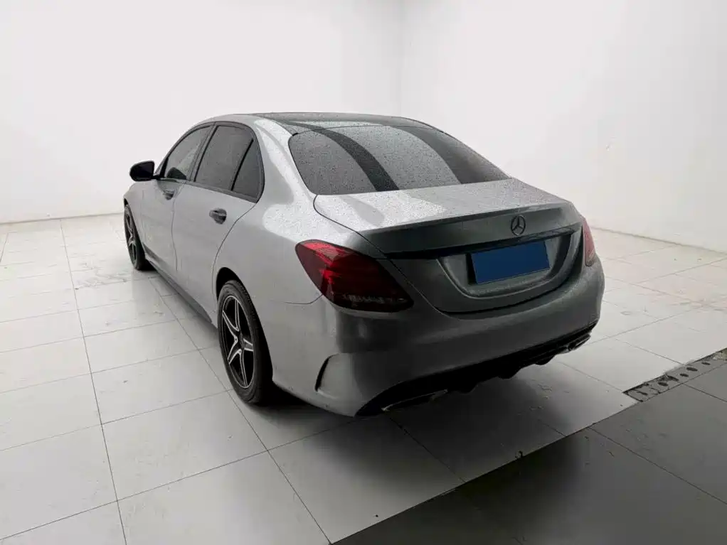 Фото 7 - Mercedes-Benz C-Class