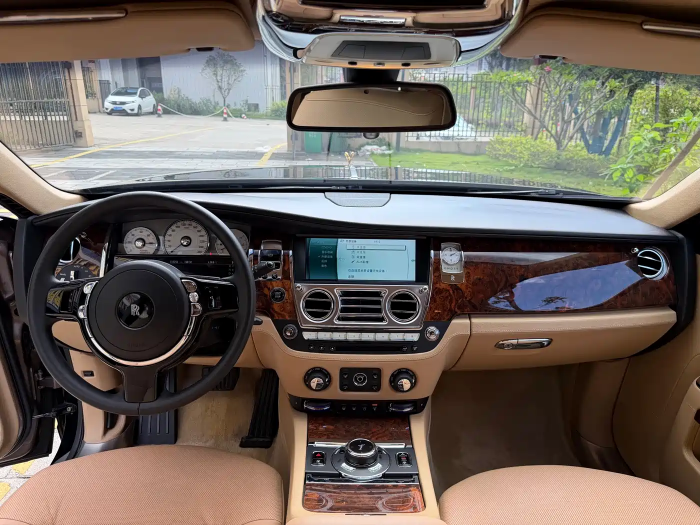 Photo 7 - Rolls-Royce Ghost