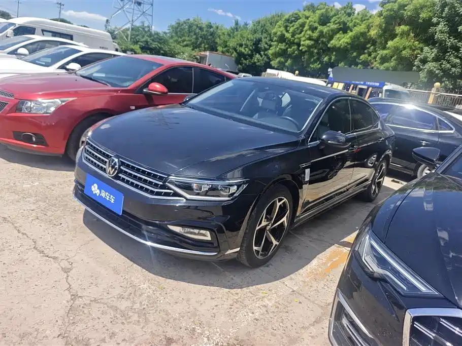 Volkswagen Magotan 2023 Model 2 Million Commemorative Edition 330TSI DSG Luxury