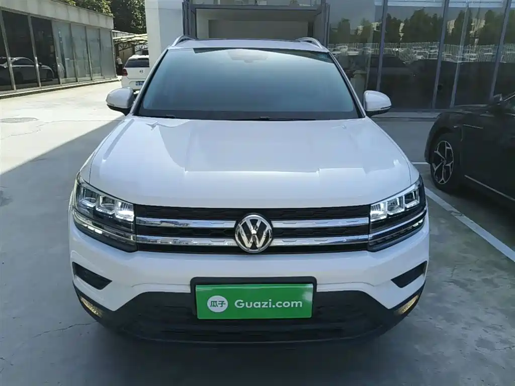 Volkswagen Tharu 2020 280TSI 2WD Comfort Edition China VI фото 3