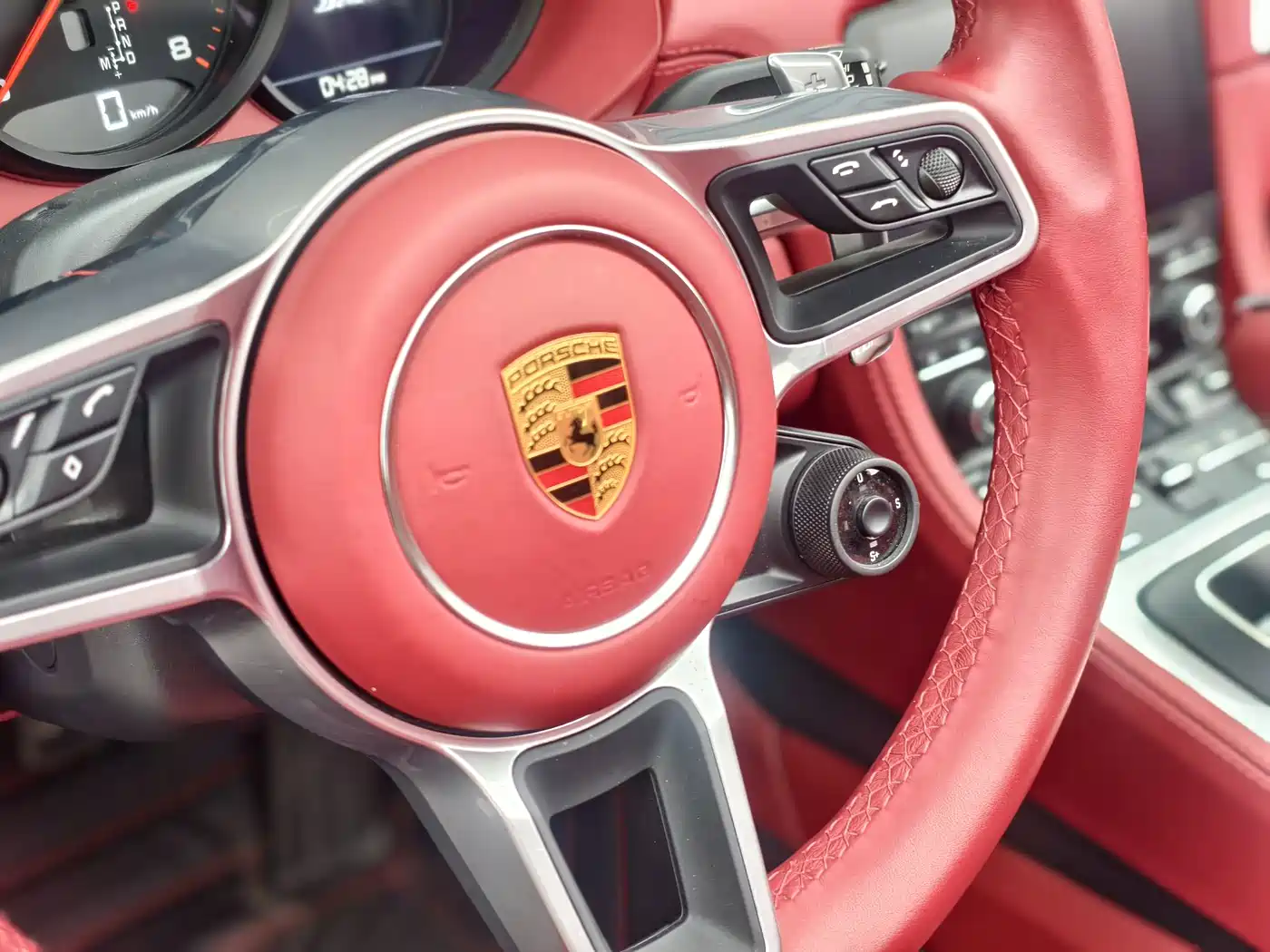 Porsche 718 2022 Boxster 2.0T фото 11