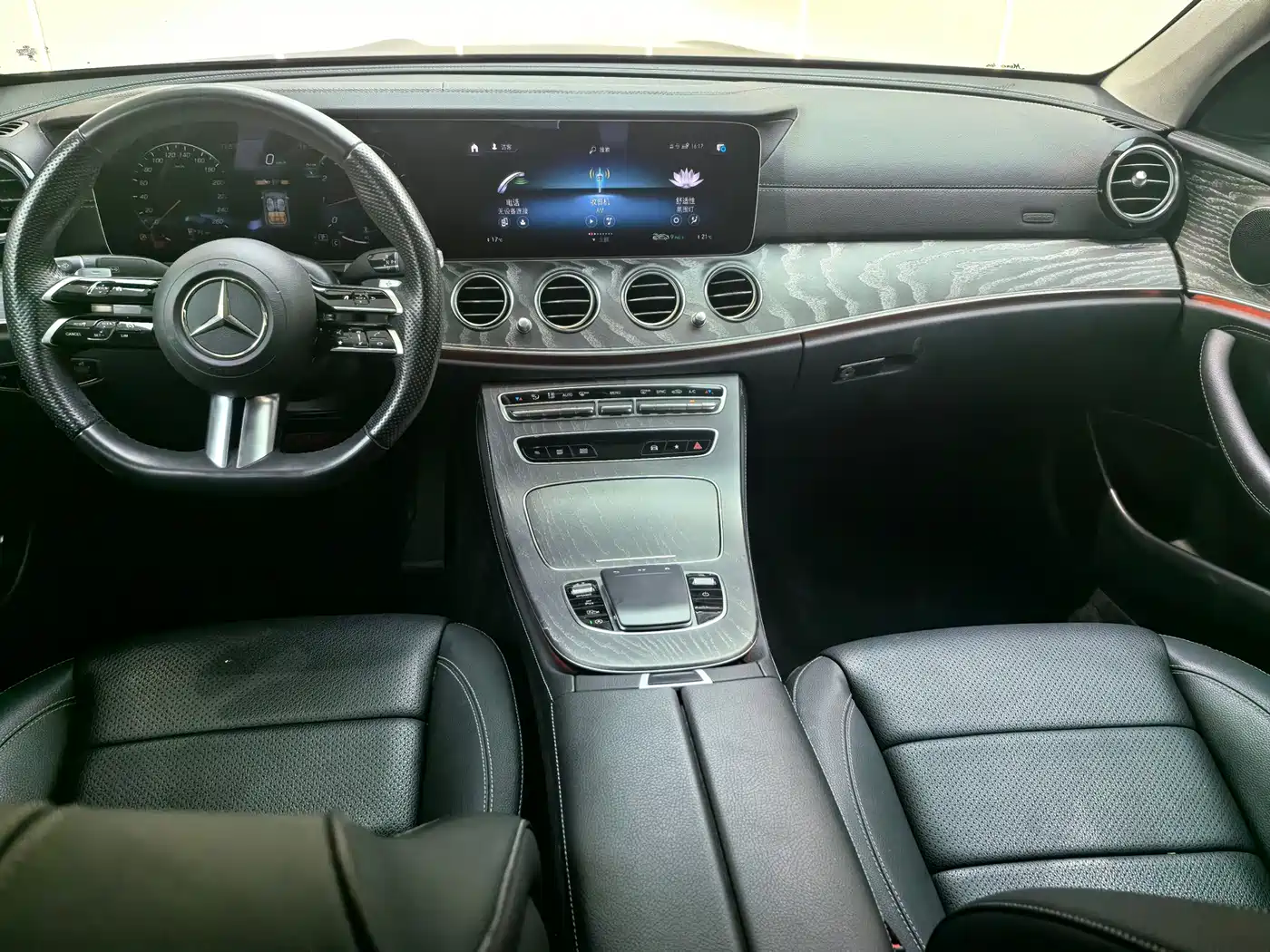 Mercedes-Benz E-Class 2023 E 300 L Sport Fashion фото 5