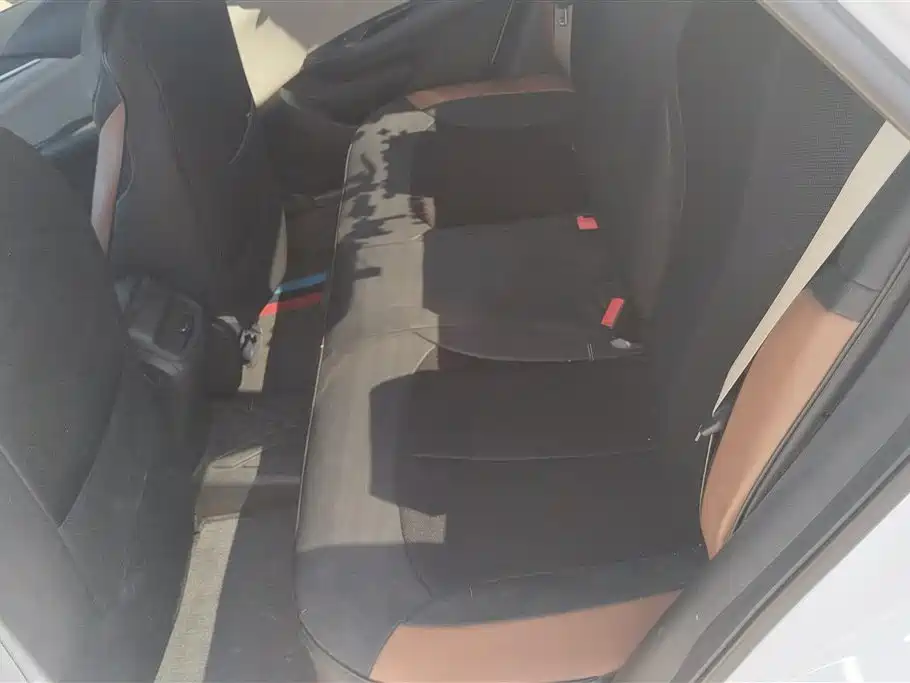Buick Excelle 2018 15T Manual Elite (China V) фото 11