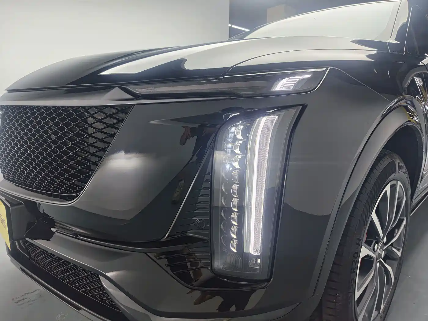 Photo 15 - Cadillac XT5