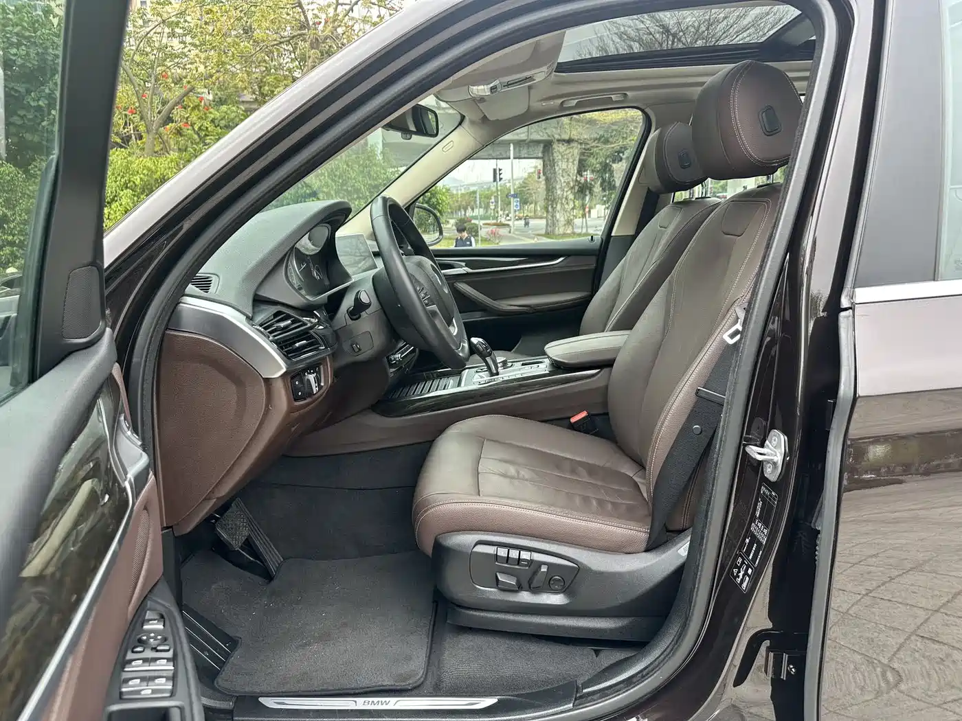BMW X5 (Import) 2014 xDrive35i Leading фото 6