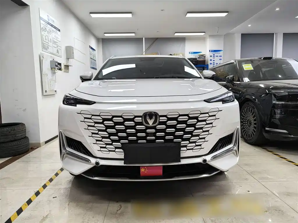 CHANGAN UNI-K