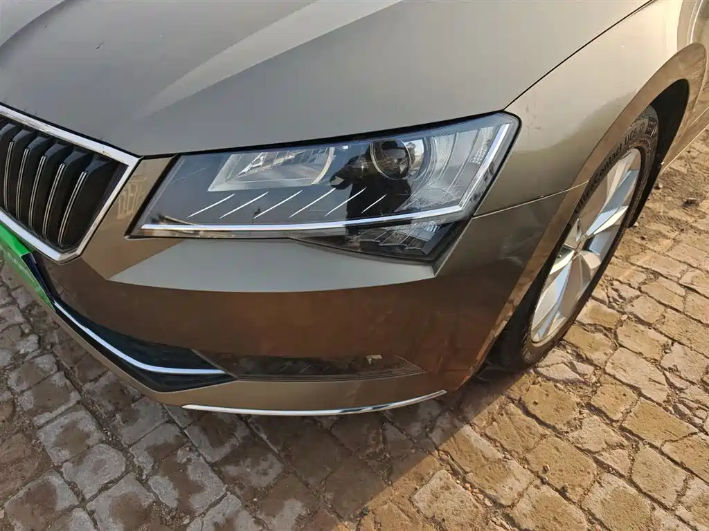 Škoda Superb 2018 TSI330 DSG Comfort Edition China V фото 24