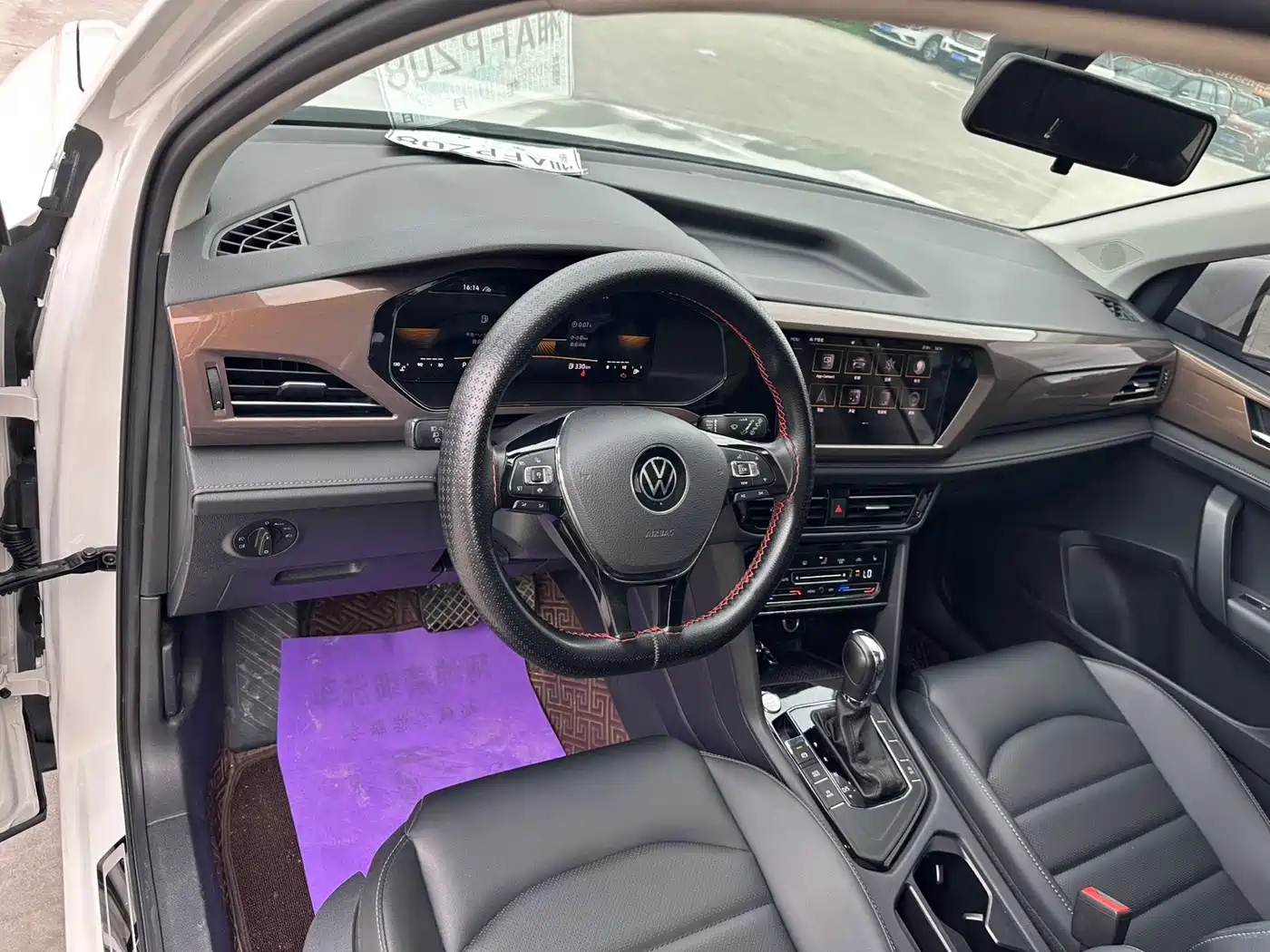 Volkswagen Tharu, миниатюра 10