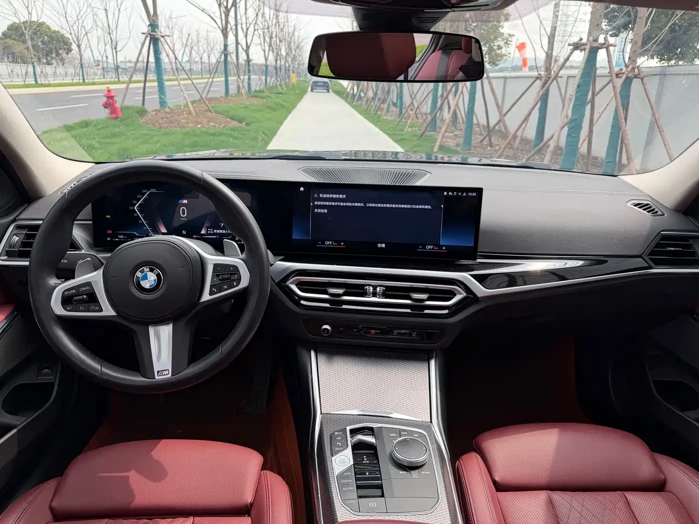 BMW 3 Series 2023 325Li M Sport Black Night Package фото 7