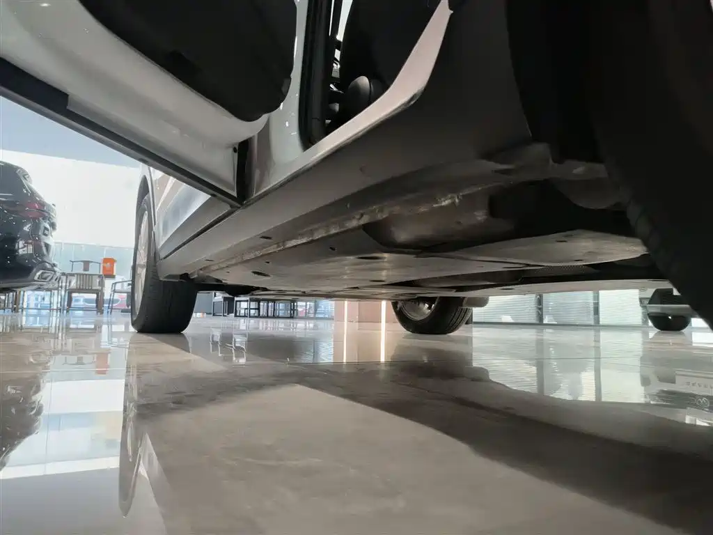 Volkswagen T-Cross 2019 1.5L Automatic Comfort Edition фото 21