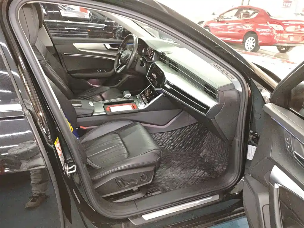 Audi A6L 2021 45 TFSI Exclusive Elegance фото 22