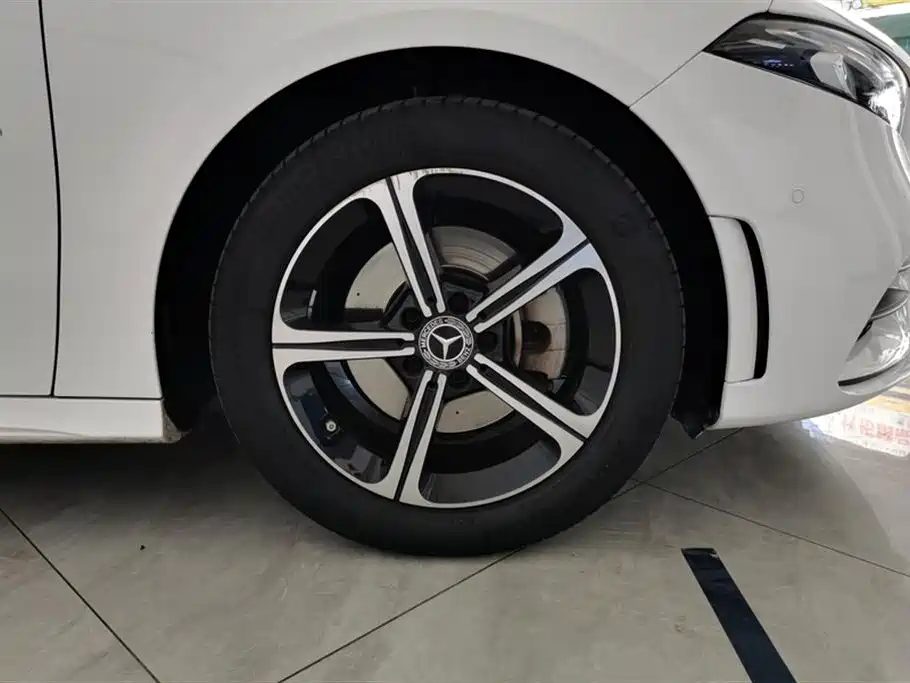 Mercedes-Benz A-Class 2022 Facelift II A 200 L Sport Sedan Fashion фото 6