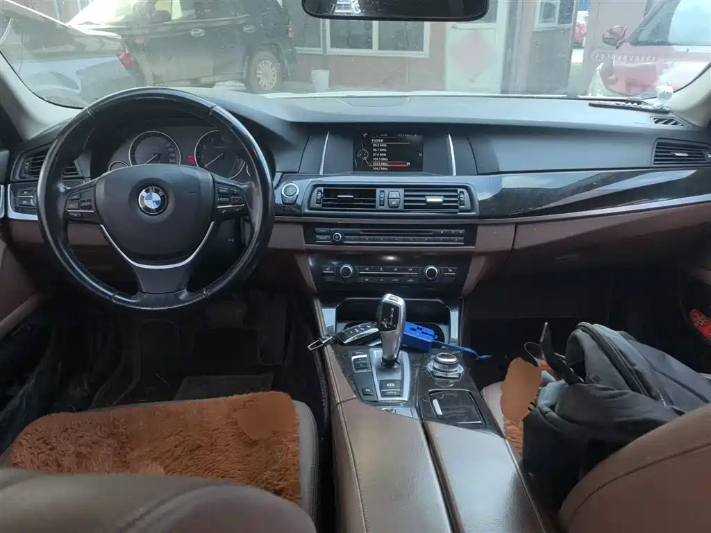 BMW 5 Series 2017 525Li Leading Edition фото 7