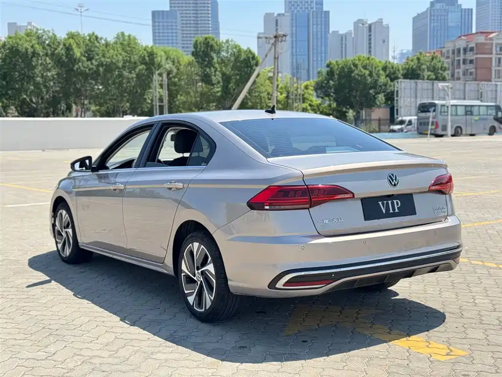 Volkswagen Bora 2023 200TSI DSG Smart PRO Edition фото 5