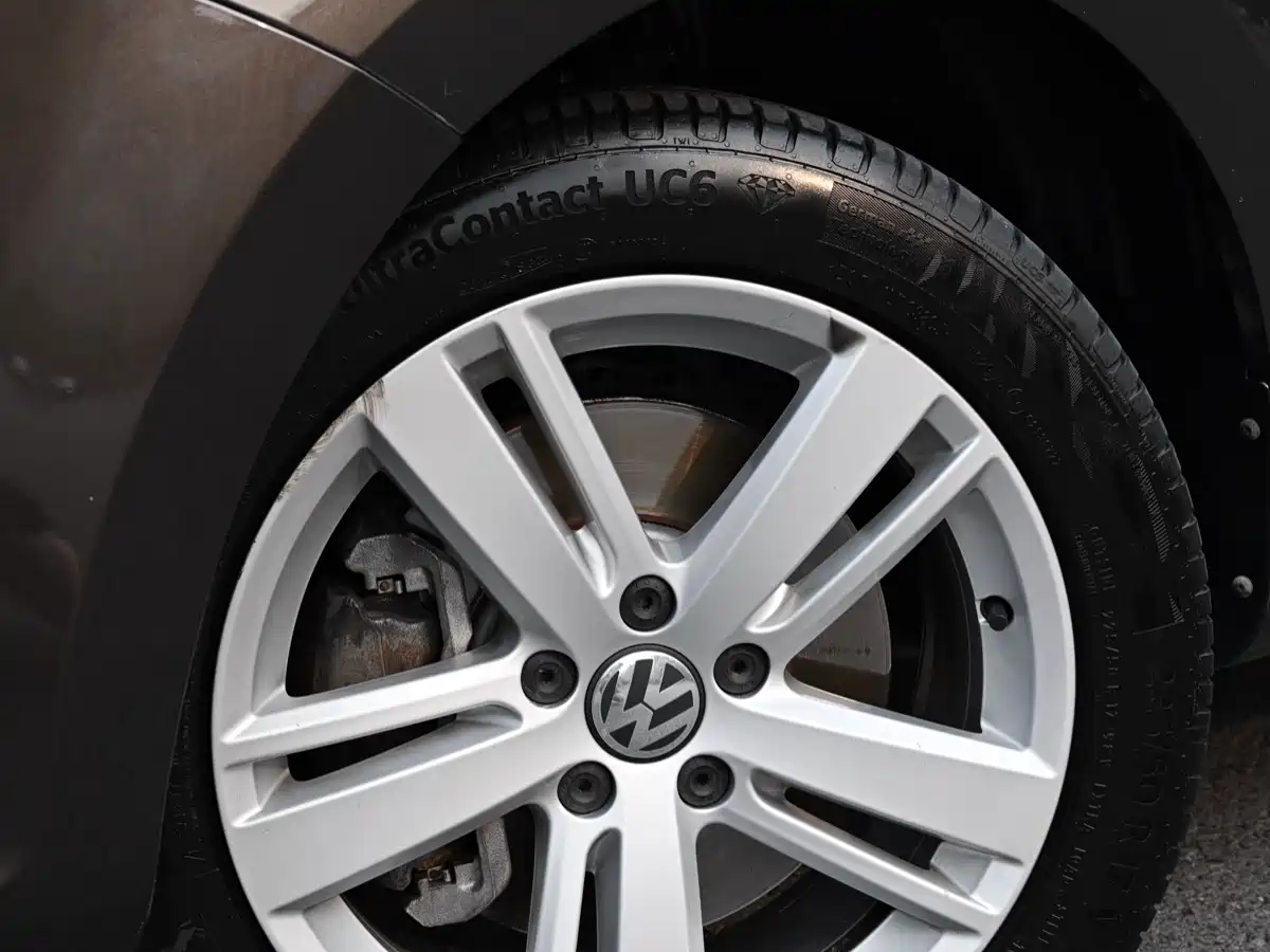 Volkswagen Sharan 2018 380TSI Comfort 7-Seater фото 9