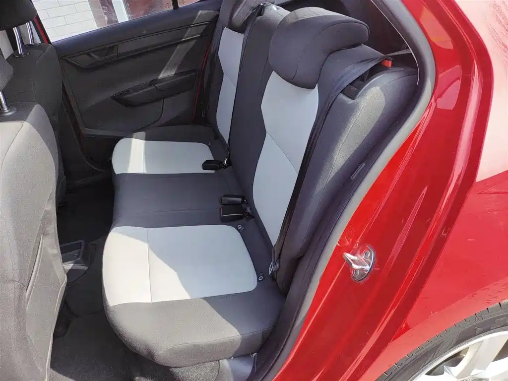Škoda Fabia 2017 1.4L Auto Car Enjoy Edition фото 20