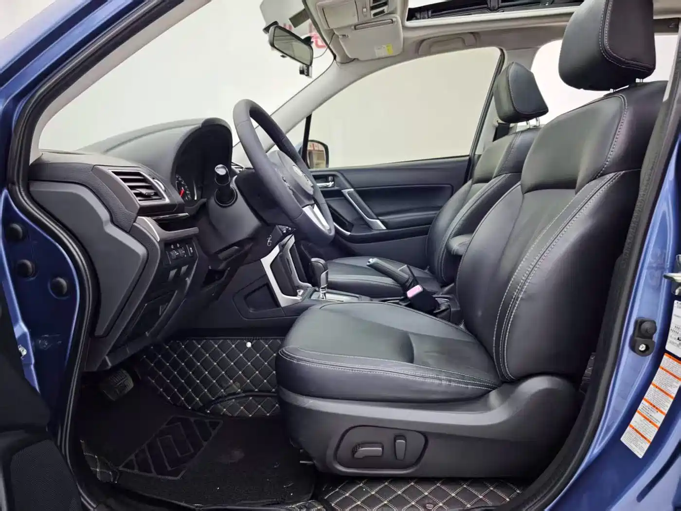 Subaru Forester 2016 2.0i Luxury Navigation Edition фото 5
