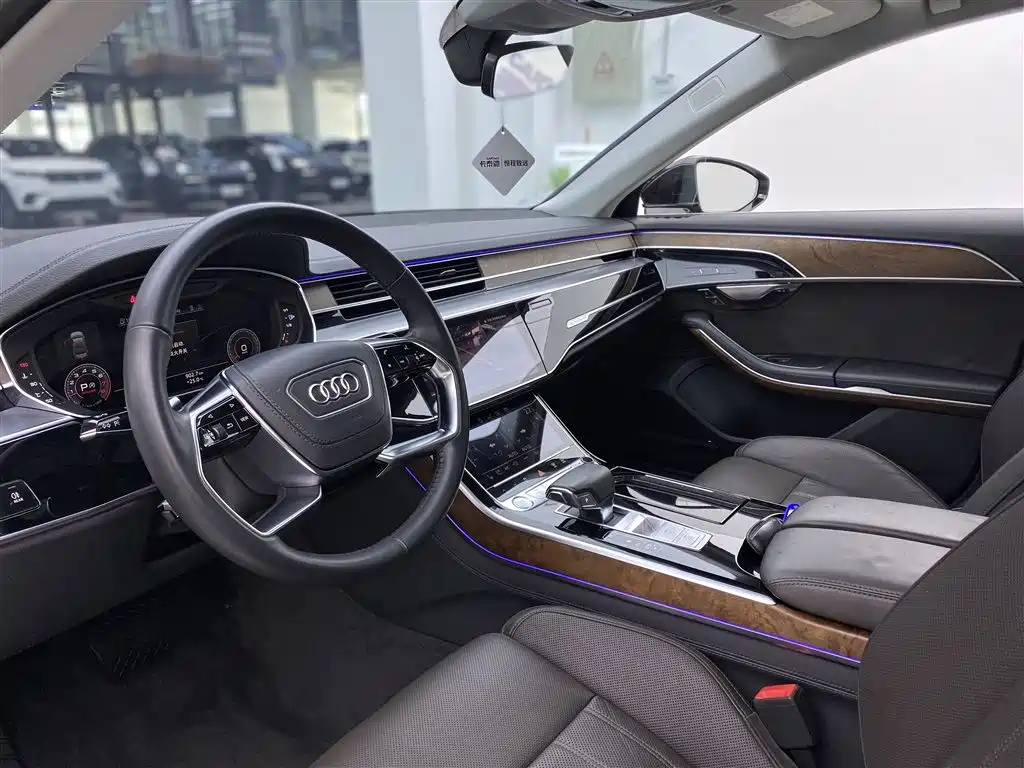 Audi A8 2019 A8L 50 TFSI quattro Luxury фото 6
