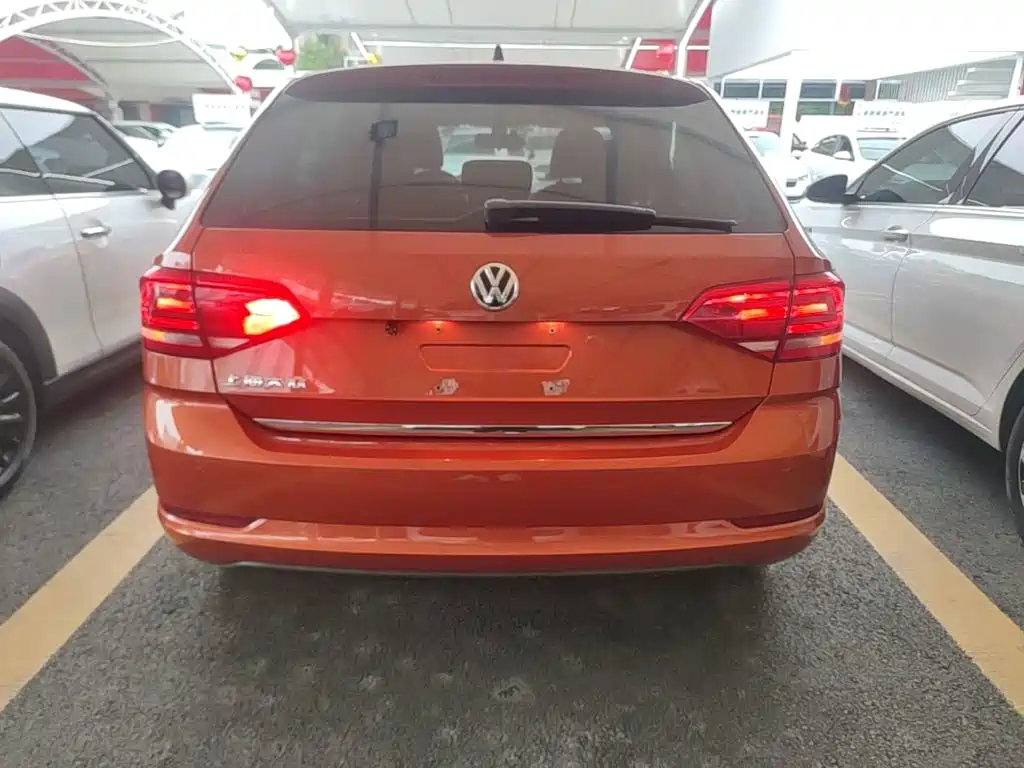 Photo 6 - Volkswagen Santana