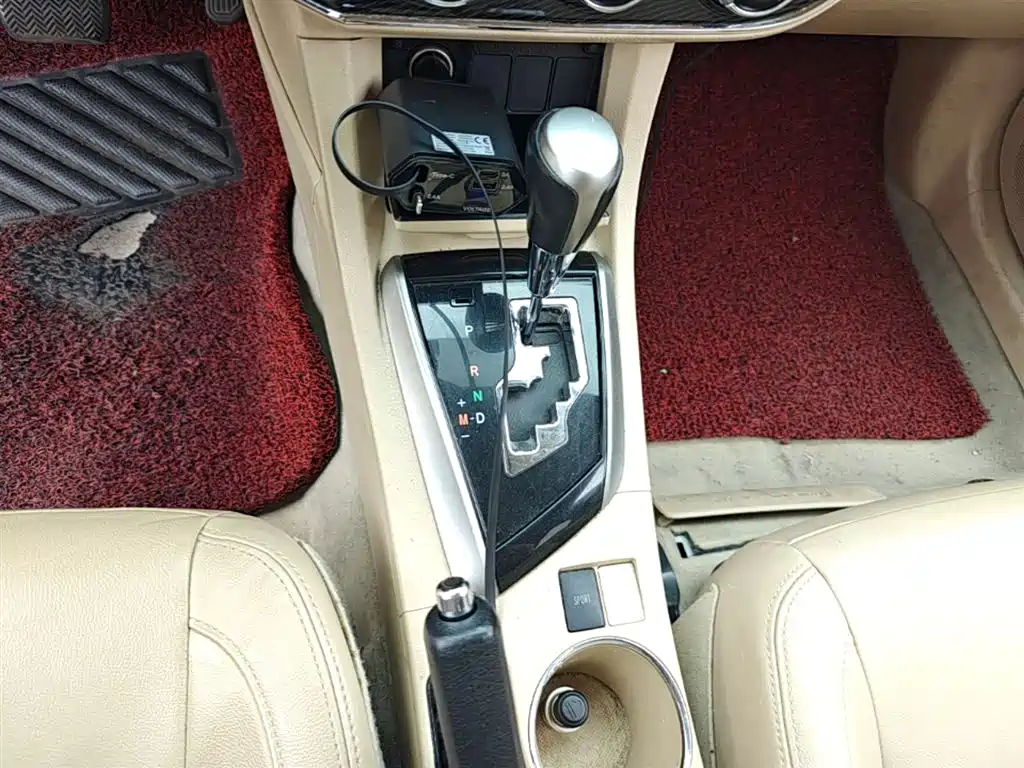 Toyota Corolla 2014 1.6L CVT GL-i Leather Edition фото 14