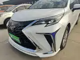Photo 24 - Toyota Sienna
