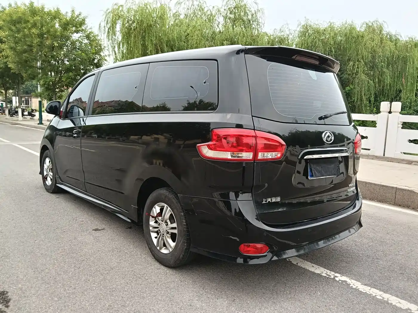 SAIC Maxus Maxus G10 2021 2.0T Manual Elite Edition Diesel 7-Seater фото 7
