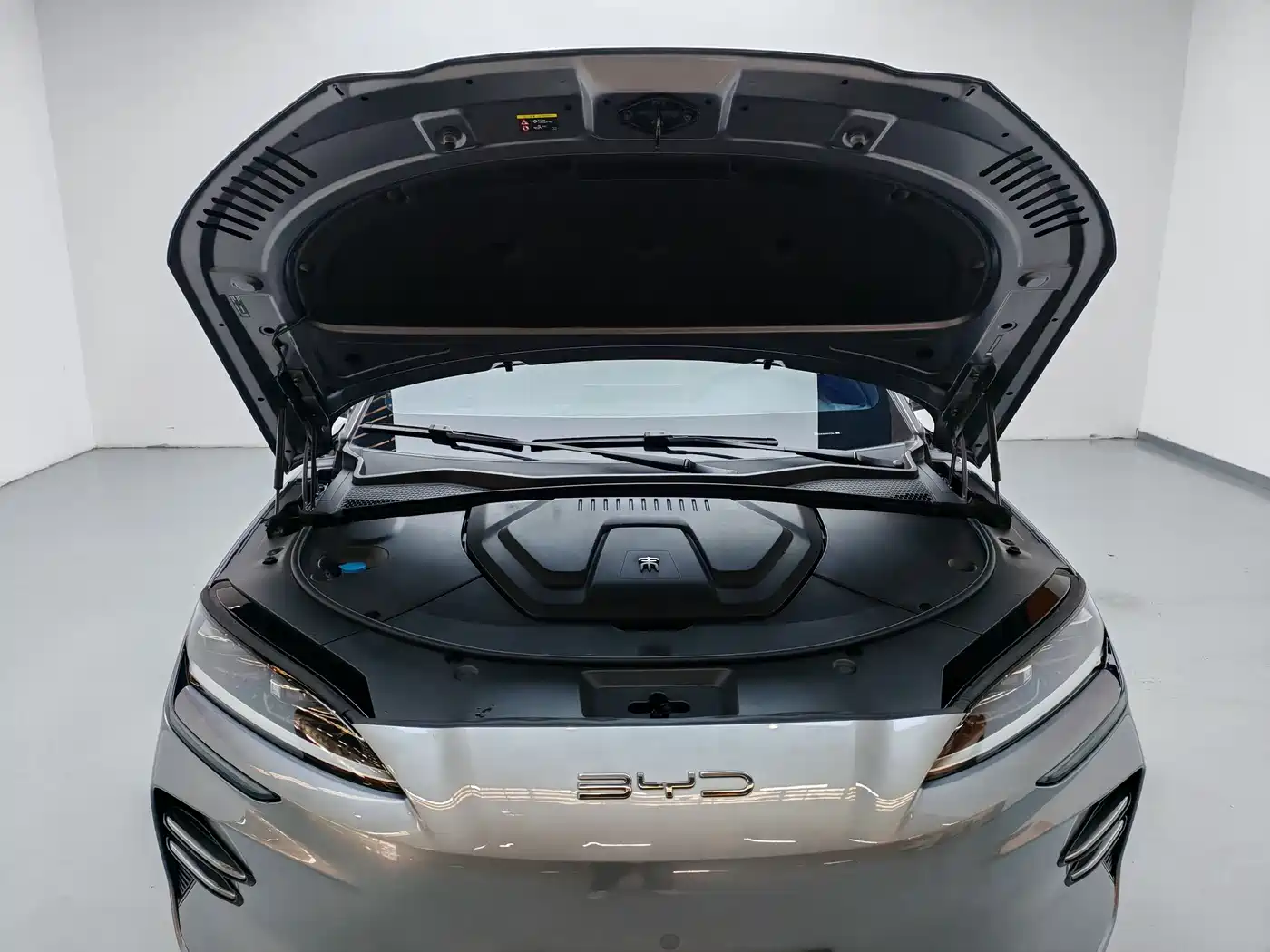 BYD Song PLUS PHEV 2024 Glory Edition EV 520km Luxury фото 17
