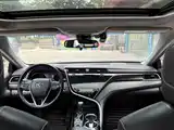 Photo 5 - Toyota Camry
