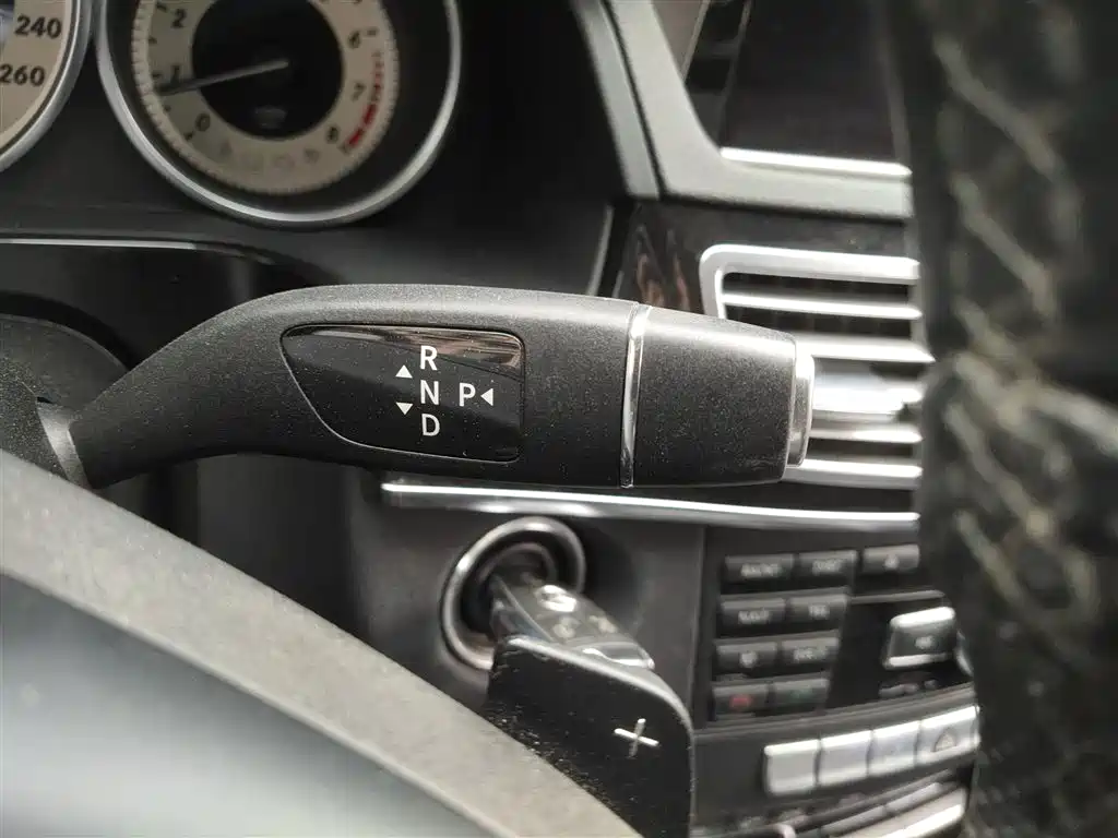 Mercedes-Benz E-Class 2014 Facelift E 260 L Sport фото 10