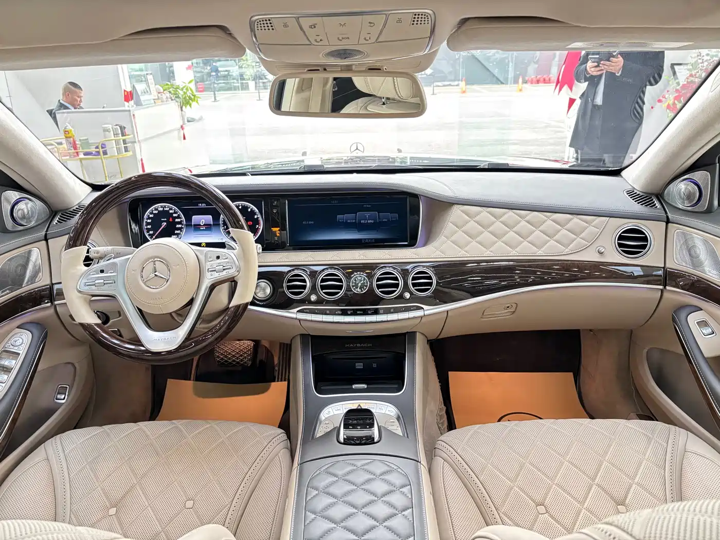 Mercedes-Benz Maybach S-Class 2015 S 600 фото 11