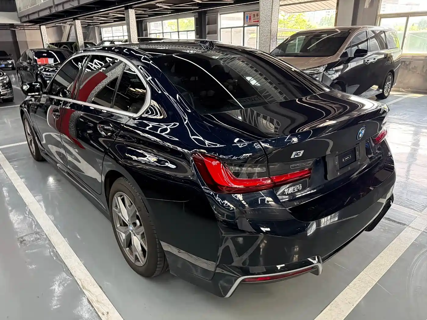 BMW i3 2025 eDrive 35 L фото 18