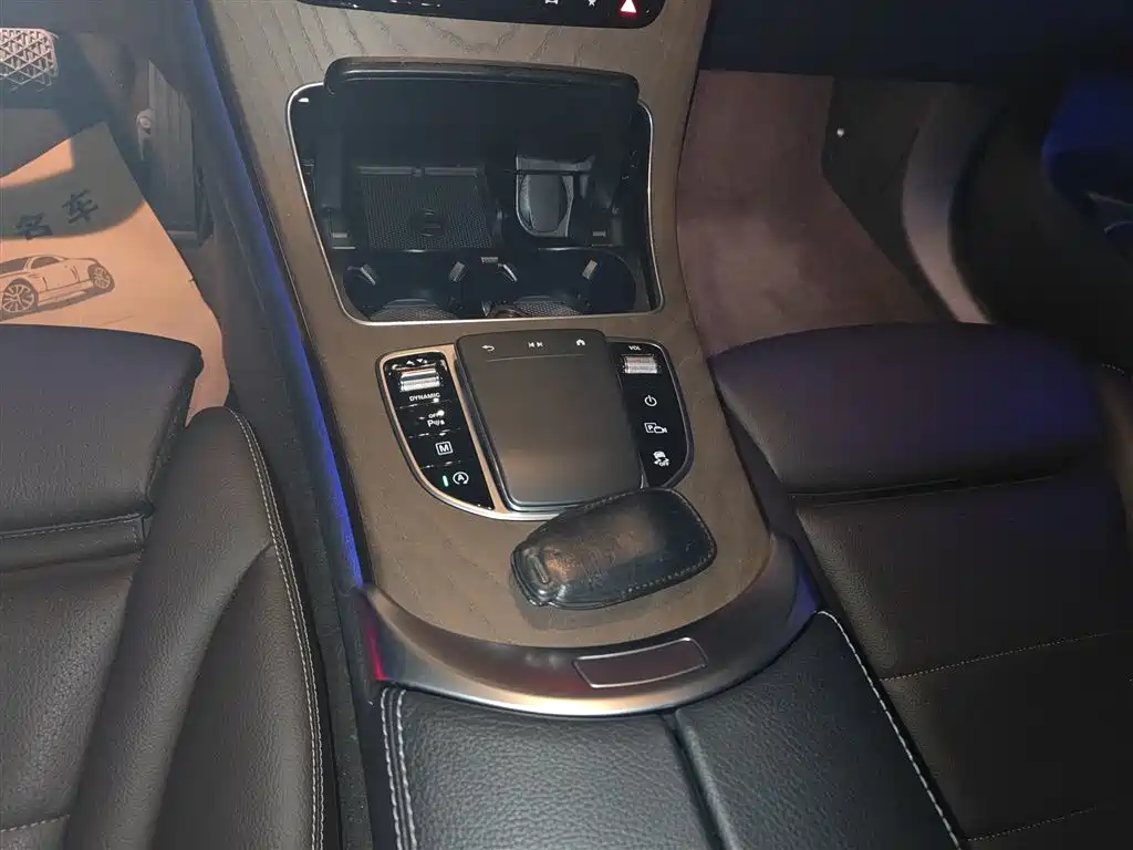 Mercedes-Benz GLC 2022 Facelift GLC 300 L 4MATIC Dynamic Collector's Edition фото 11