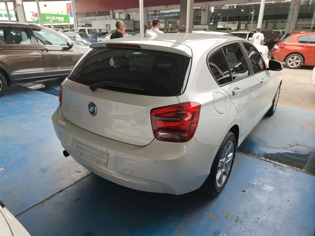 BMW 1 Series (Import) 2013 Facelift 116i Leading Model фото 7
