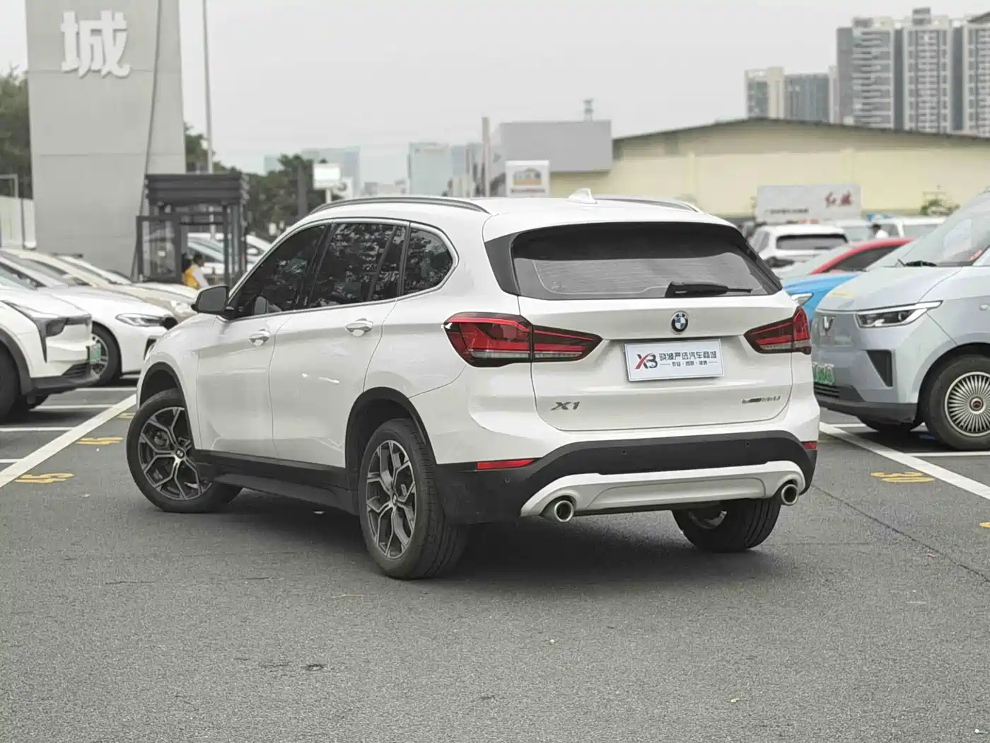 BMW X1 2022 sDrive25Li Leading фото 3